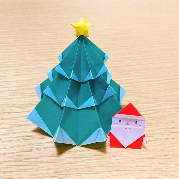 ちょっとだけ難しい！折り紙でつくる立体的なクリスマスツリーの作り方 できルンです